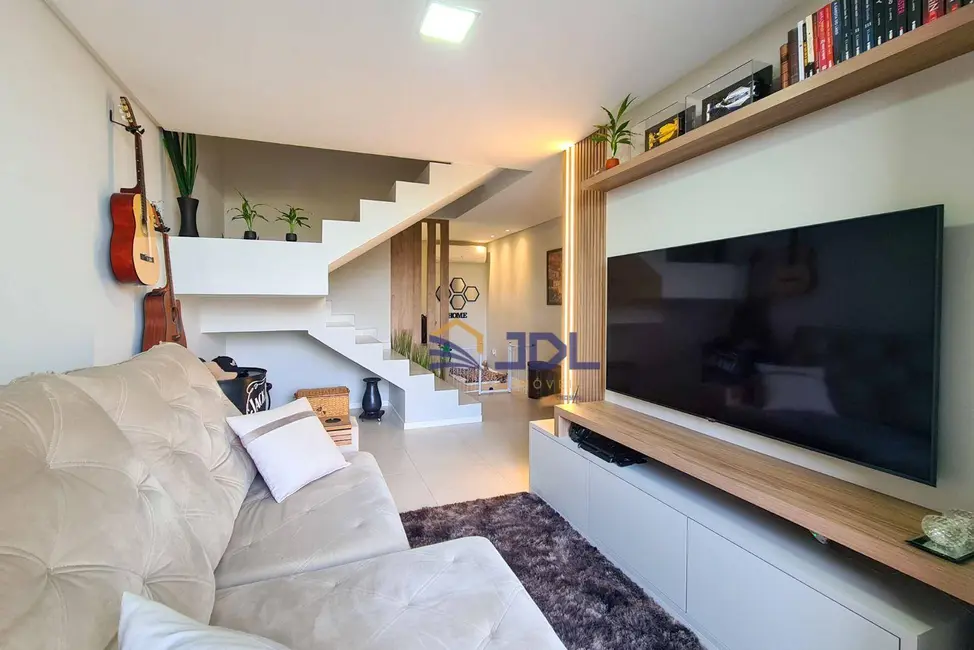 Foto 1 de Casa com 2 quartos à venda, 44m2 em Água Verde, Blumenau - SC