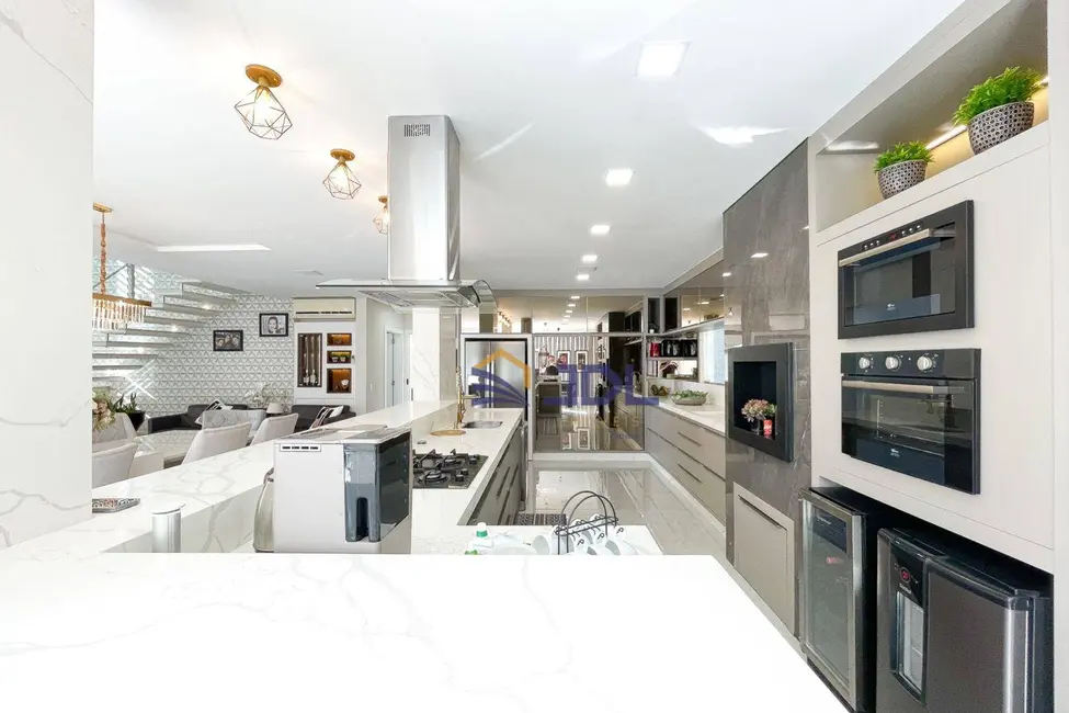 Casa de Condomínio com 4 quartos à venda, 495m2 em Itoupava Central, Blumenau - SC - imagem 8 Foto 8 de Casa de Condomínio com 4 quartos à venda, 495m2 em Itoupava Central, Blumenau - SC