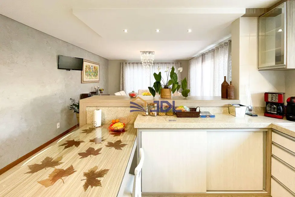 Casa de Condomínio com 3 quartos à venda, 350m2 em Itoupava Central, Blumenau - SC - imagem 8 Foto 8 de Casa de Condomínio com 3 quartos à venda, 350m2 em Itoupava Central, Blumenau - SC