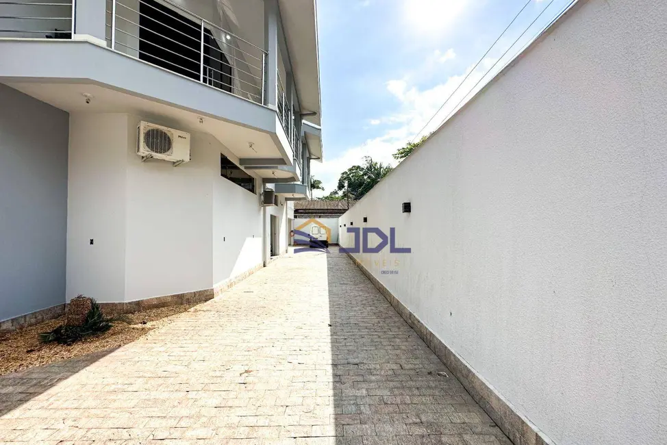 Casa com 4 quartos à venda, 446m2 em Itoupava Central, Blumenau - SC - imagem 4 Foto 4 de Casa com 4 quartos à venda, 446m2 em Itoupava Central, Blumenau - SC