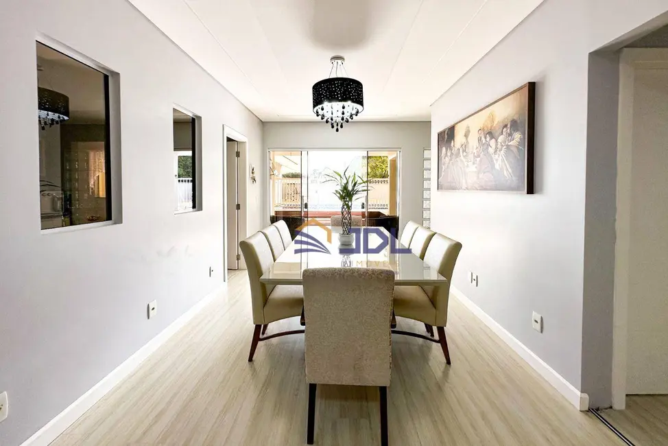Casa com 4 quartos à venda, 446m2 em Itoupava Central, Blumenau - SC - imagem 9 Foto 9 de Casa com 4 quartos à venda, 446m2 em Itoupava Central, Blumenau - SC