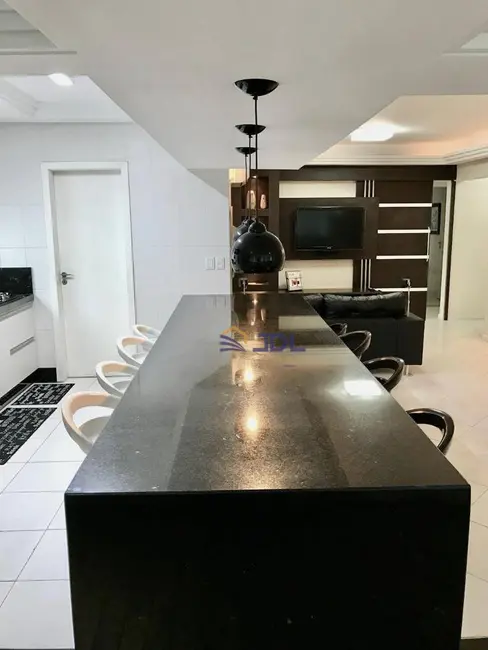 Apartamento com 3 quartos à venda, 132m2 em Pioneiros, Balneario Camboriu - SC - imagem 6 Foto 6 de Apartamento com 3 quartos à venda, 132m2 em Pioneiros, Balneario Camboriu - SC