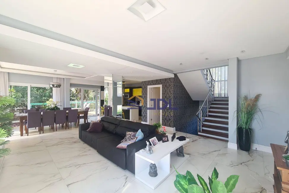 Casa com 3 quartos à venda, 468m2 em Salto do Norte, Blumenau - SC - imagem 4 Foto 4 de Casa com 3 quartos à venda, 468m2 em Salto do Norte, Blumenau - SC