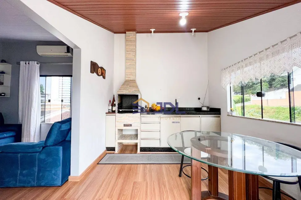 Casa com 3 quartos à venda, 561m2 em Velha, Blumenau - SC - imagem 6 Foto 6 de Casa com 3 quartos à venda, 561m2 em Velha, Blumenau - SC