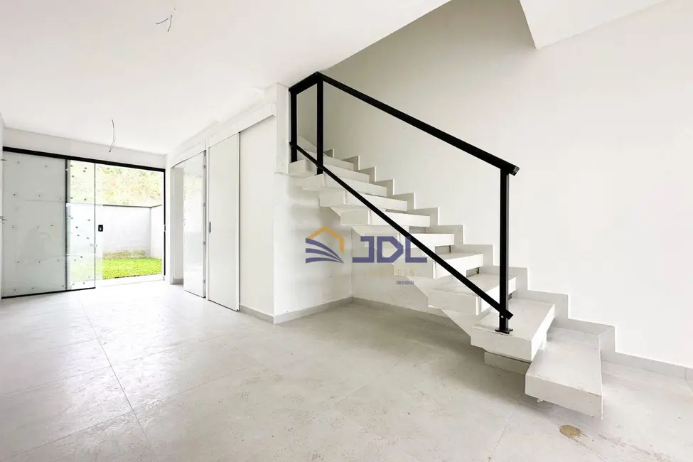 Casa com 2 quartos à venda, 99m2 em Itoupava Central, Blumenau - SC - imagem 5 Foto 5 de Casa com 2 quartos à venda, 99m2 em Itoupava Central, Blumenau - SC