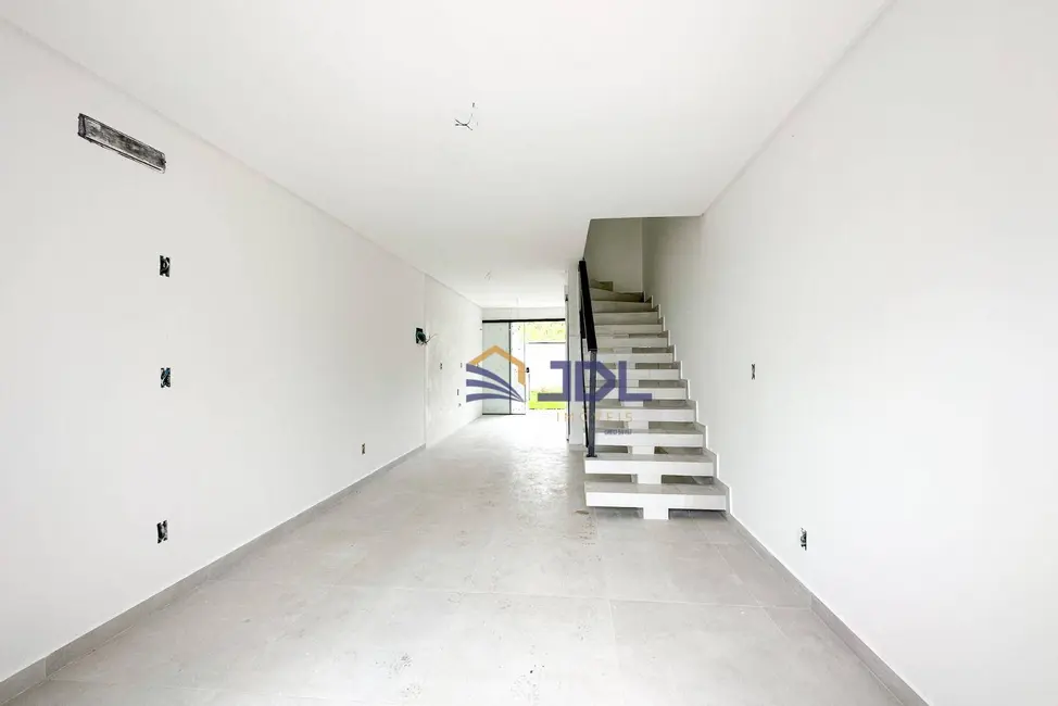 Casa com 2 quartos à venda, 99m2 em Itoupava Central, Blumenau - SC - imagem 3 Foto 3 de Casa com 2 quartos à venda, 99m2 em Itoupava Central, Blumenau - SC