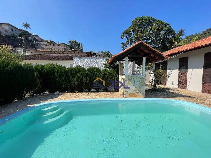 Casa com 4 quartos à venda, 818m2 em Garcia, Blumenau - SC - imagem 7 Foto 7 de Casa com 4 quartos à venda, 818m2 em Garcia, Blumenau - SC