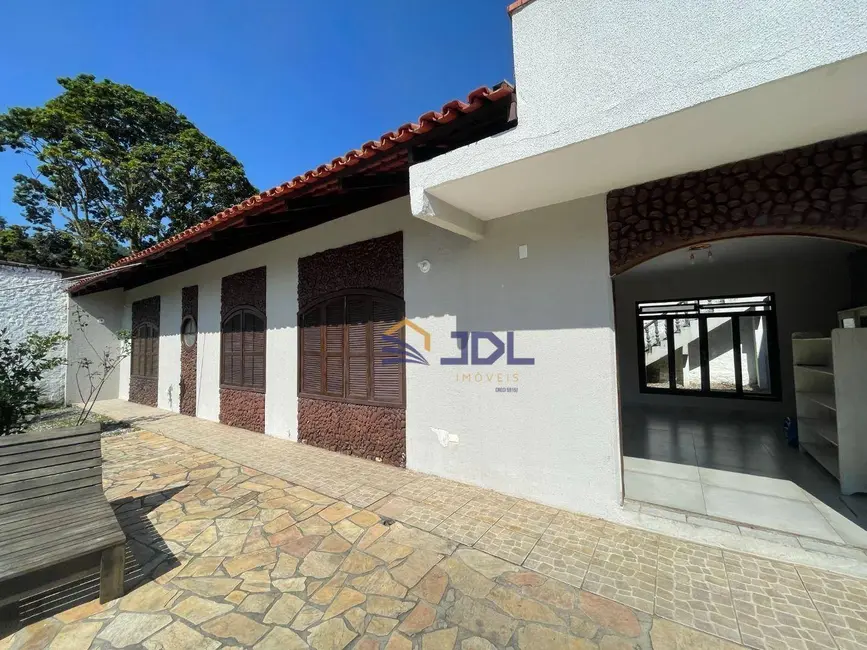 Casa com 4 quartos à venda, 818m2 em Garcia, Blumenau - SC - imagem 9 Foto 9 de Casa com 4 quartos à venda, 818m2 em Garcia, Blumenau - SC