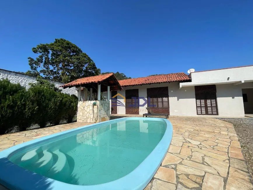 Casa com 4 quartos à venda, 818m2 em Garcia, Blumenau - SC - imagem 6 Foto 6 de Casa com 4 quartos à venda, 818m2 em Garcia, Blumenau - SC