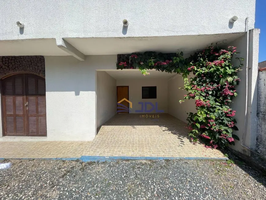 Casa com 4 quartos à venda, 818m2 em Garcia, Blumenau - SC - imagem 8 Foto 8 de Casa com 4 quartos à venda, 818m2 em Garcia, Blumenau - SC