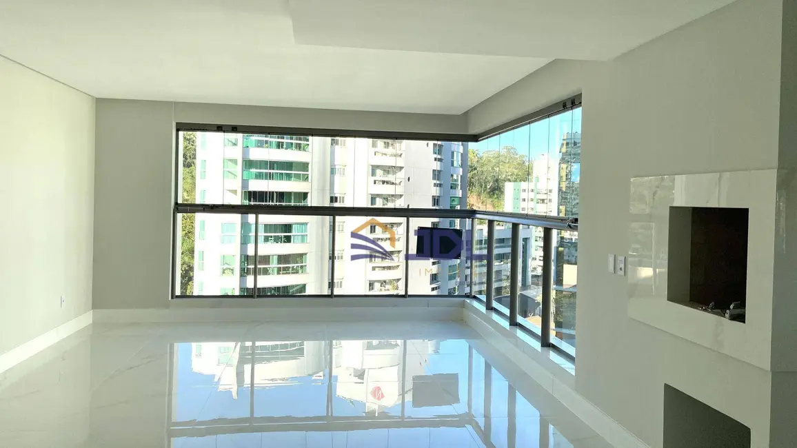 Foto 2 de Apartamento com 3 quartos à venda, 137m2 em Victor Konder, Blumenau - SC