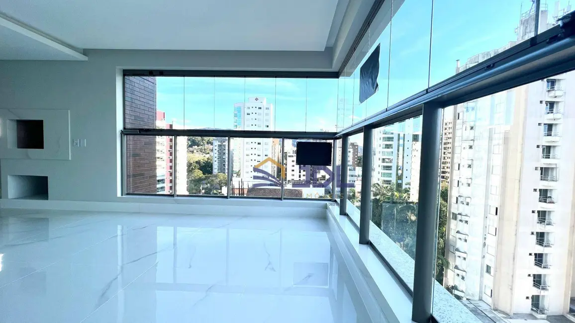 Apartamento com 3 quartos à venda, 137m2 em Victor Konder, Blumenau - SC - imagem 4 Foto 4 de Apartamento com 3 quartos à venda, 137m2 em Victor Konder, Blumenau - SC