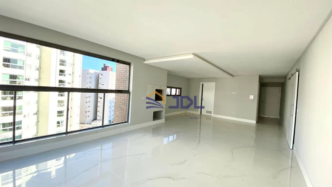 Apartamento com 3 quartos à venda, 137m2 em Victor Konder, Blumenau - SC - imagem 9 Foto 9 de Apartamento com 3 quartos à venda, 137m2 em Victor Konder, Blumenau - SC