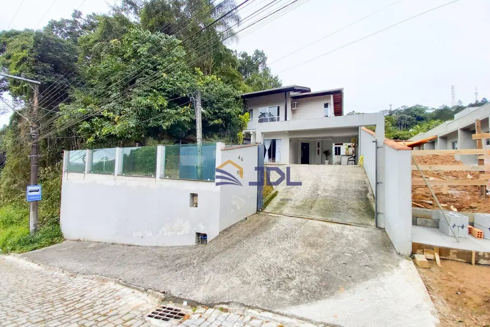 Foto 1 de Casa com 3 quartos à venda, 612m2 em Ponta Aguda, Blumenau - SC