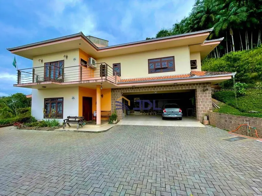 Foto 1 de Casa com 4 quartos à venda, 25526m2 em Vila Nova, Jaragua Do Sul - SC