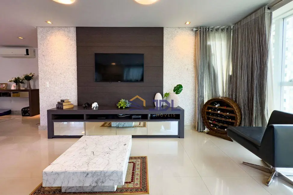 Apartamento com 3 quartos à venda, 233m2 em Blumenau - SC - imagem 6 Foto 6 de Apartamento com 3 quartos à venda, 233m2 em Blumenau - SC