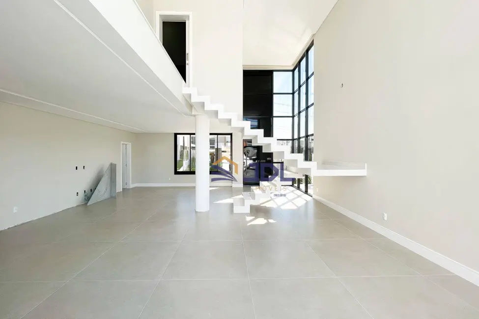 Casa de Condomínio com 3 quartos à venda, 356m2 em Itoupava Central, Blumenau - SC - imagem 6 Foto 6 de Casa de Condomínio com 3 quartos à venda, 356m2 em Itoupava Central, Blumenau - SC