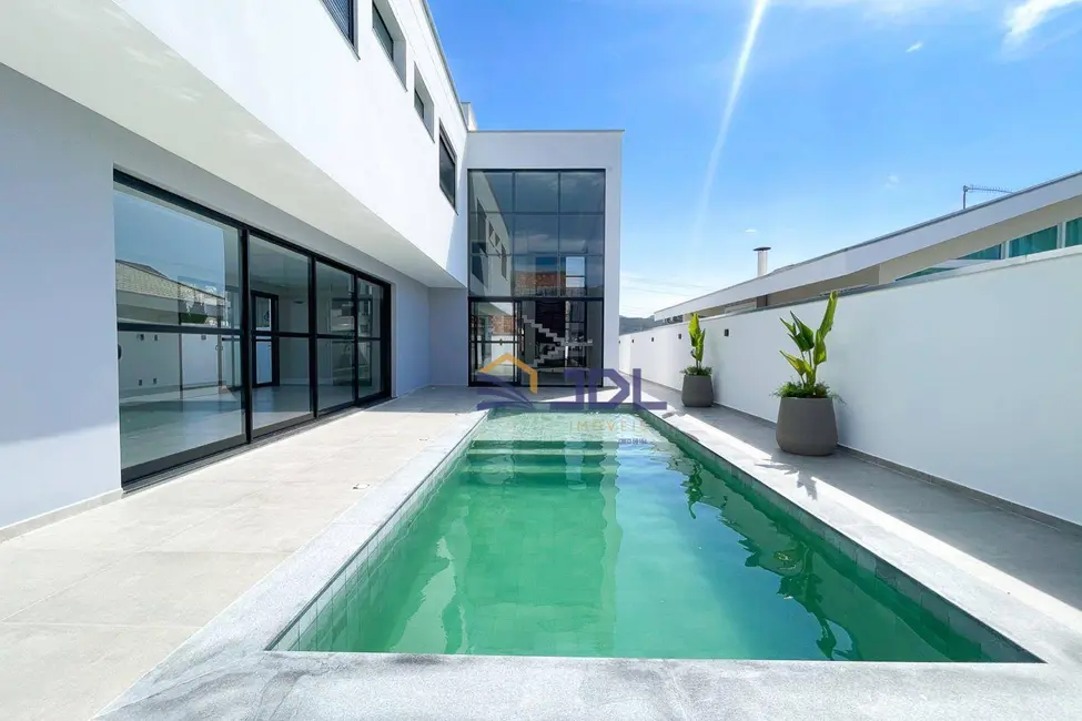 Casa de Condomínio com 3 quartos à venda, 356m2 em Itoupava Central, Blumenau - SC - imagem 9 Foto 9 de Casa de Condomínio com 3 quartos à venda, 356m2 em Itoupava Central, Blumenau - SC