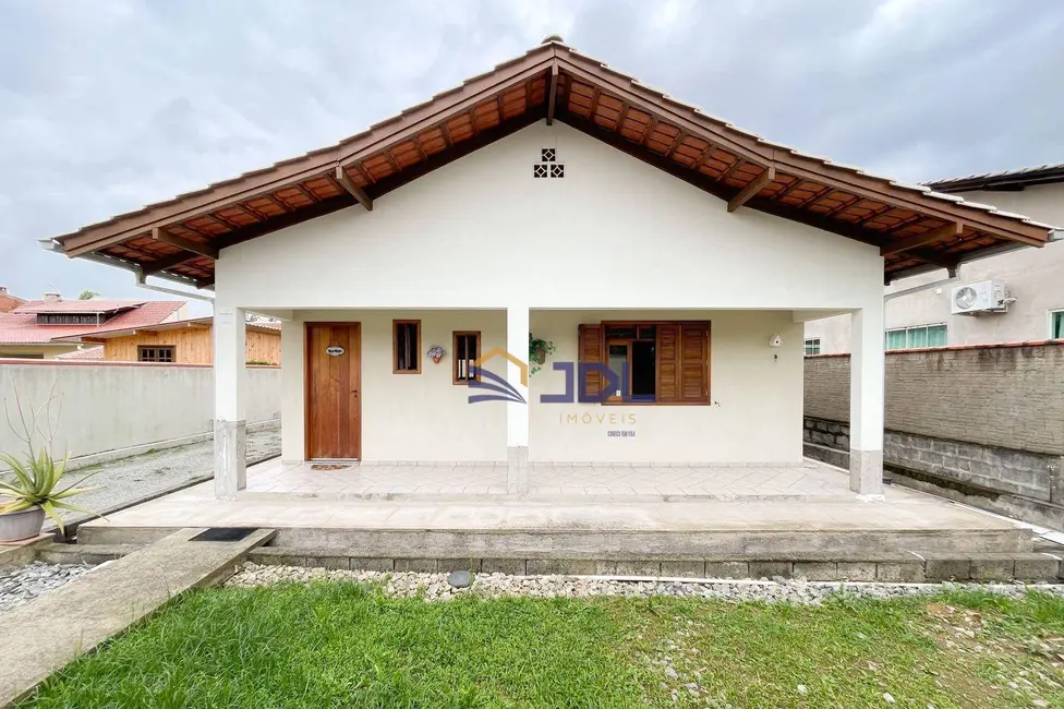 Foto 2 de Casa com 2 quartos à venda, 420m2 em Passo Manso, Blumenau - SC