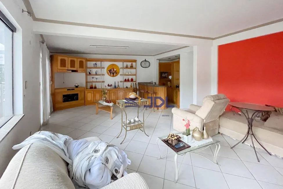Casa com 4 quartos à venda, 588m2 em Água Verde, Blumenau - SC - imagem 7 Foto 7 de Casa com 4 quartos à venda, 588m2 em Água Verde, Blumenau - SC