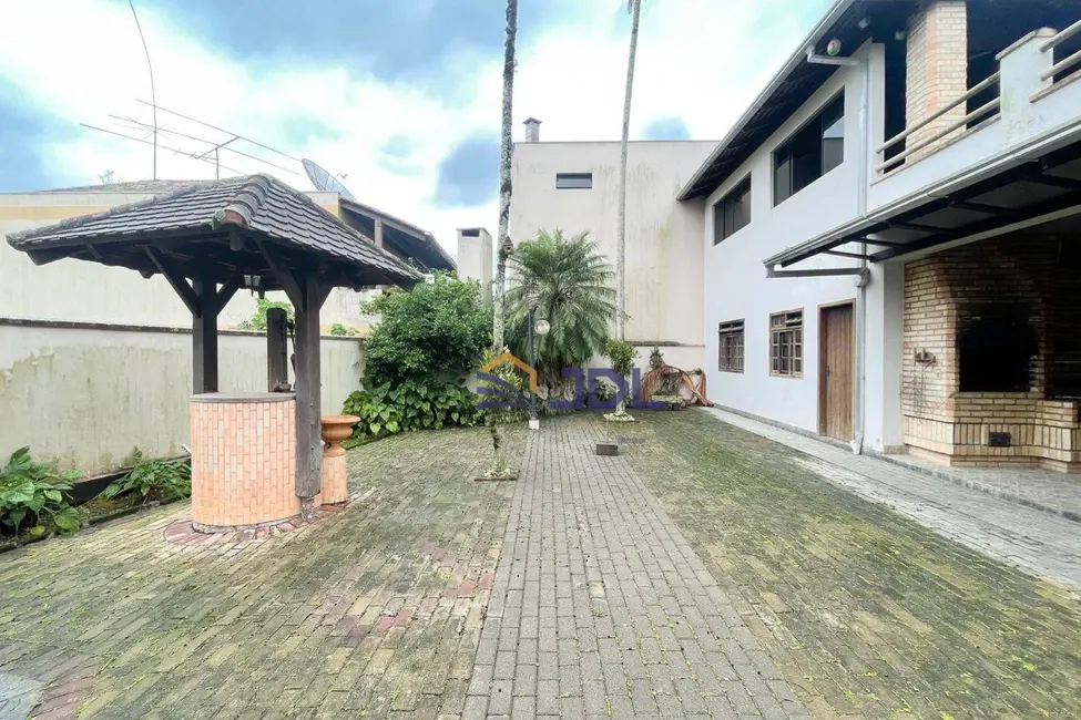 Foto 2 de Casa com 4 quartos à venda, 588m2 em Água Verde, Blumenau - SC