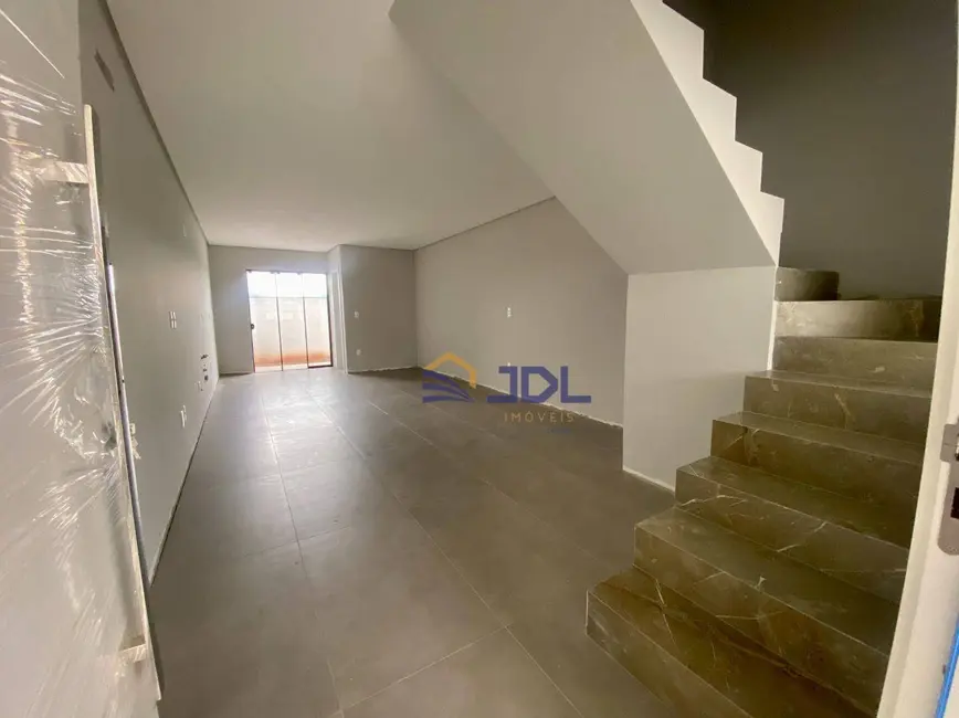 Sobrado com 3 quartos à venda, 72m2 em Itoupava Norte, Blumenau - SC - imagem 4 Foto 4 de Sobrado com 3 quartos à venda, 72m2 em Itoupava Norte, Blumenau - SC