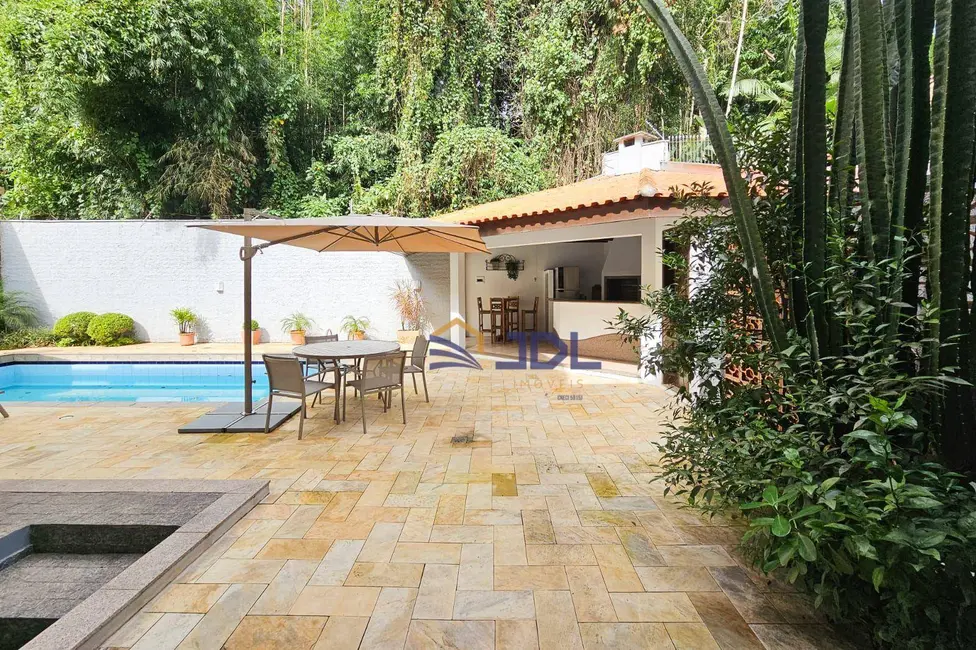 Casa com 4 quartos à venda, 450m2 em Garcia, Blumenau - SC - imagem 8 Foto 8 de Casa com 4 quartos à venda, 450m2 em Garcia, Blumenau - SC