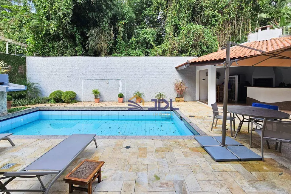 Casa com 4 quartos à venda, 450m2 em Garcia, Blumenau - SC - imagem 6 Foto 6 de Casa com 4 quartos à venda, 450m2 em Garcia, Blumenau - SC