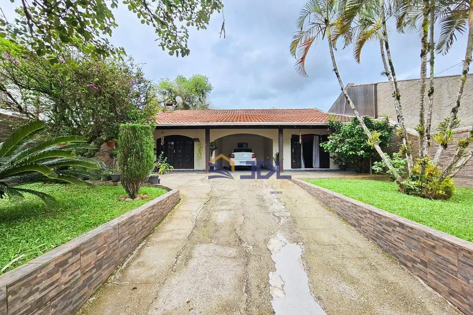 Foto 1 de Casa com 3 quartos à venda, 367m2 em Água Verde, Blumenau - SC