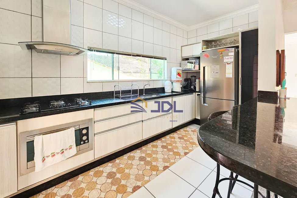 Casa com 3 quartos à venda, 362m2 em Velha, Blumenau - SC - imagem 7 Foto 7 de Casa com 3 quartos à venda, 362m2 em Velha, Blumenau - SC