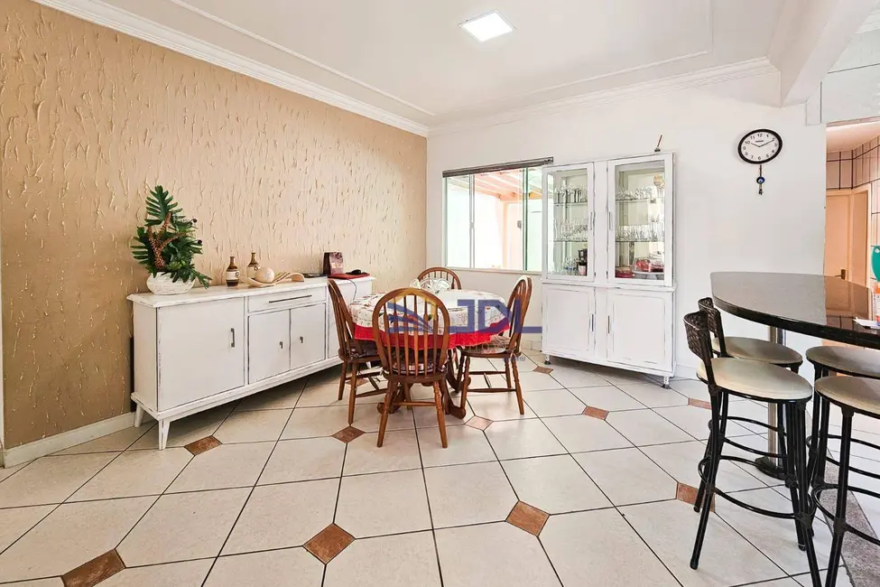 Casa com 3 quartos à venda, 362m2 em Velha, Blumenau - SC - imagem 9 Foto 9 de Casa com 3 quartos à venda, 362m2 em Velha, Blumenau - SC