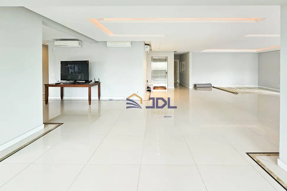 Apartamento com 4 quartos à venda, 350m2 em Ponta Aguda, Blumenau - SC - imagem 6 Foto 6 de Apartamento com 4 quartos à venda, 350m2 em Ponta Aguda, Blumenau - SC