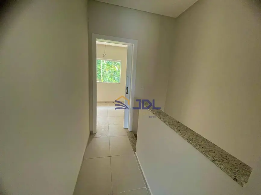 Casa com 2 quartos à venda, 101m2 em Velha, Blumenau - SC - imagem 8 Foto 8 de Casa com 2 quartos à venda, 101m2 em Velha, Blumenau - SC