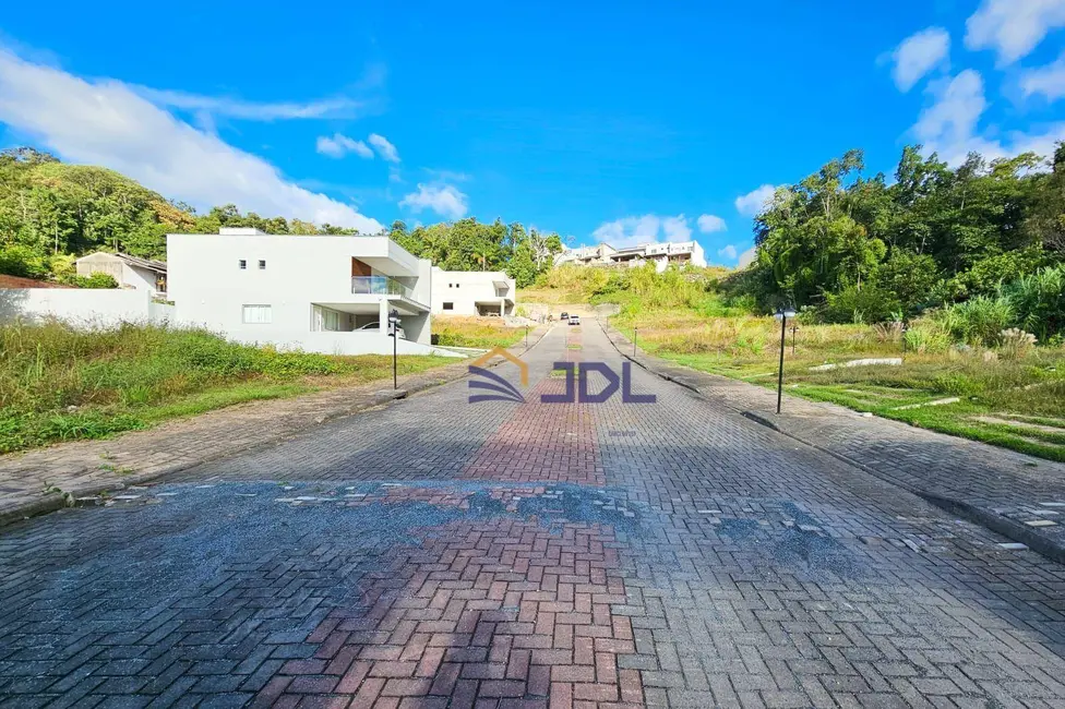 Foto 1 de Terreno / Lote à venda, 169m2 em Velha, Blumenau - SC