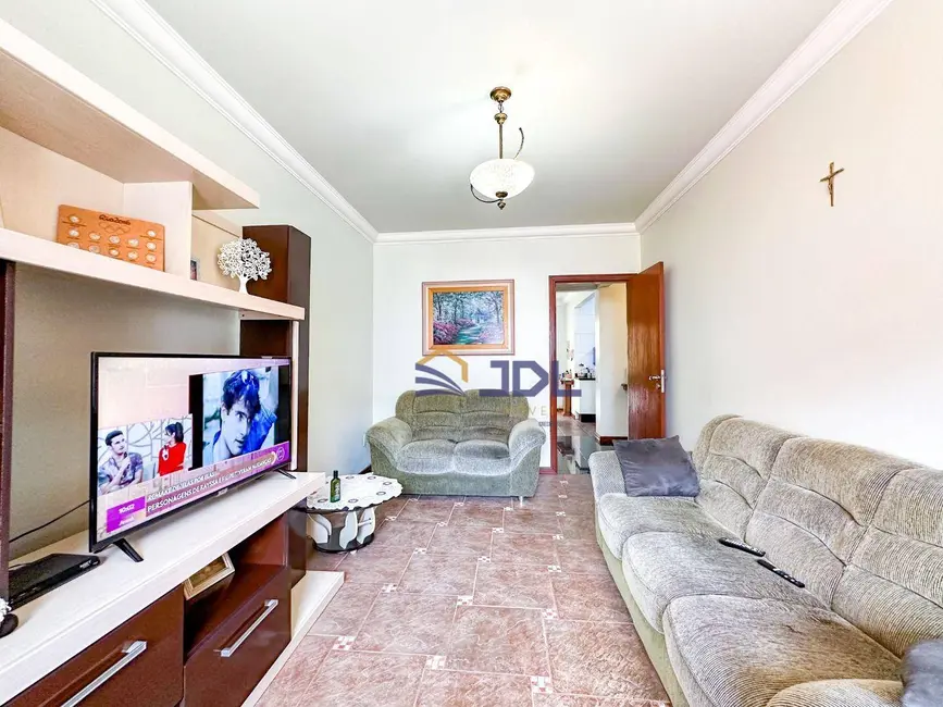 Casa com 3 quartos à venda, 183m2 em Água Verde, Blumenau - SC - imagem 6 Foto 6 de Casa com 3 quartos à venda, 183m2 em Água Verde, Blumenau - SC