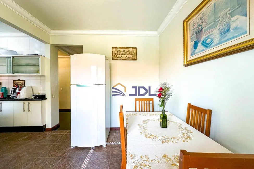 Casa com 3 quartos à venda, 183m2 em Água Verde, Blumenau - SC - imagem 8 Foto 8 de Casa com 3 quartos à venda, 183m2 em Água Verde, Blumenau - SC