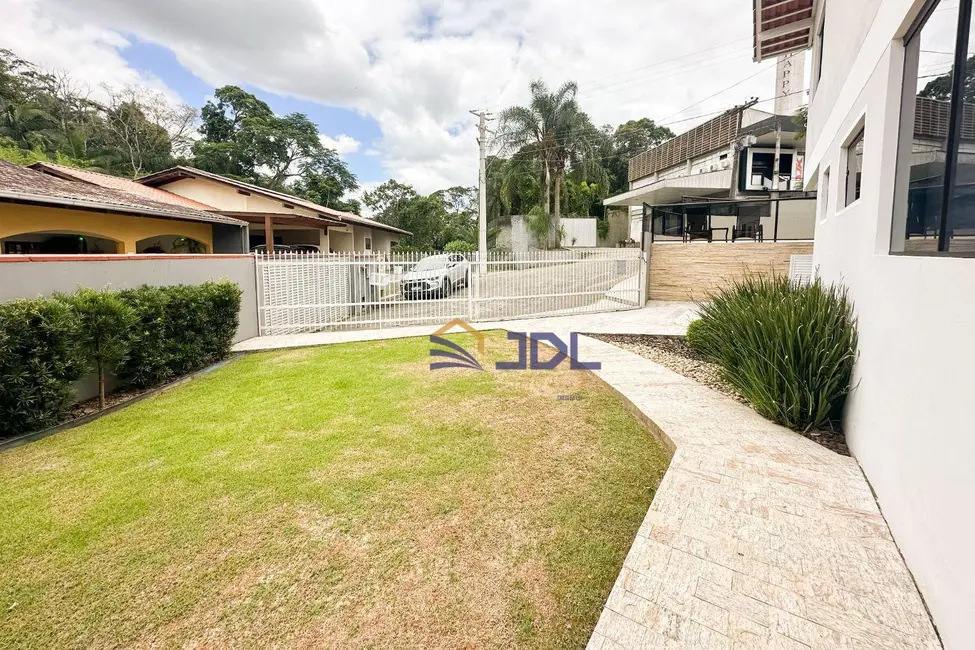 Casa com 4 quartos à venda, 301m2 em Itoupava Norte, Blumenau - SC - imagem 4 Foto 4 de Casa com 4 quartos à venda, 301m2 em Itoupava Norte, Blumenau - SC