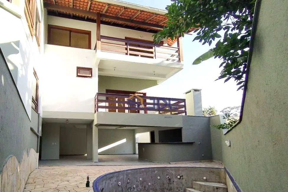 Casa com 4 quartos à venda, 321m2 em Garcia, Blumenau - SC - imagem 6 Foto 6 de Casa com 4 quartos à venda, 321m2 em Garcia, Blumenau - SC