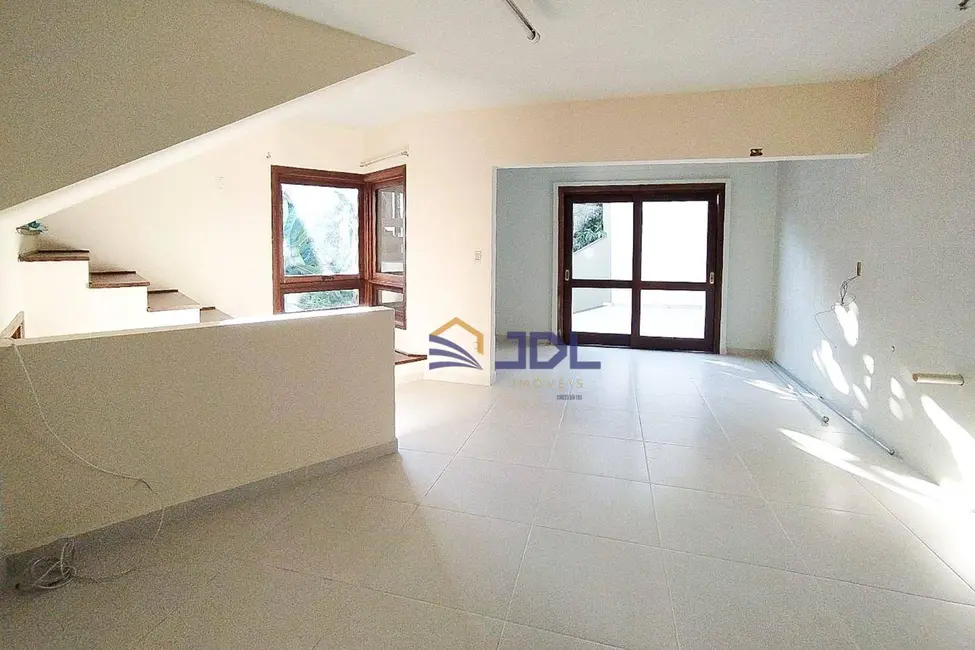 Casa com 4 quartos à venda, 321m2 em Garcia, Blumenau - SC - imagem 7 Foto 7 de Casa com 4 quartos à venda, 321m2 em Garcia, Blumenau - SC