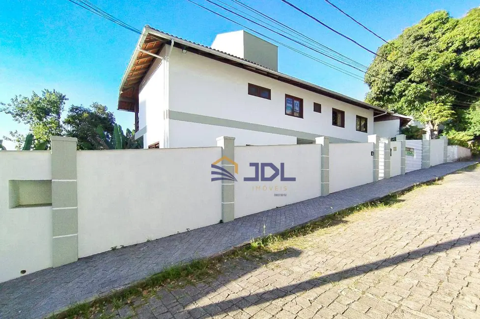 Foto 1 de Casa com 4 quartos à venda, 321m2 em Garcia, Blumenau - SC