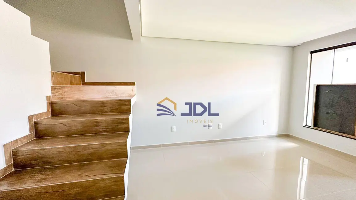 Casa com 2 quartos à venda, 108m2 em Velha, Blumenau - SC - imagem 4 Foto 4 de Casa com 2 quartos à venda, 108m2 em Velha, Blumenau - SC