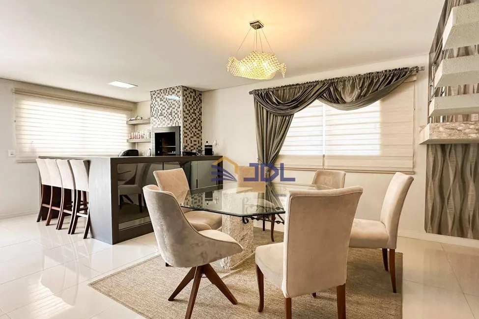 Casa de Condomínio com 3 quartos à venda, 367m2 em Itoupava Central, Blumenau - SC - imagem 5 Foto 5 de Casa de Condomínio com 3 quartos à venda, 367m2 em Itoupava Central, Blumenau - SC