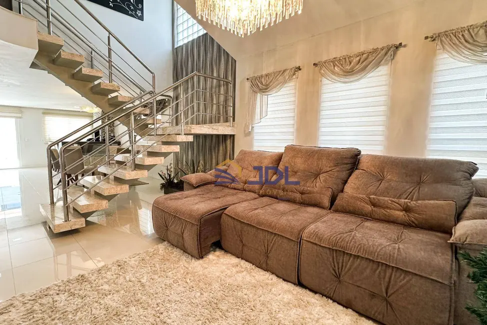 Casa de Condomínio com 3 quartos à venda, 367m2 em Itoupava Central, Blumenau - SC - imagem 2 Foto 2 de Casa de Condomínio com 3 quartos à venda, 367m2 em Itoupava Central, Blumenau - SC