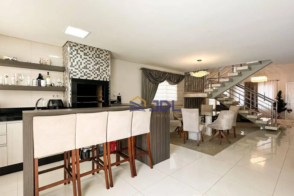 Casa de Condomínio com 3 quartos à venda, 367m2 em Itoupava Central, Blumenau - SC - imagem 6 Foto 6 de Casa de Condomínio com 3 quartos à venda, 367m2 em Itoupava Central, Blumenau - SC