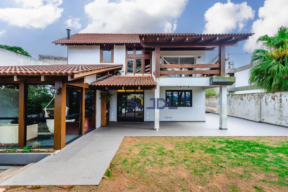 Foto 2 de Casa com 3 quartos à venda, 1205m2 em Vila Nova, Blumenau - SC