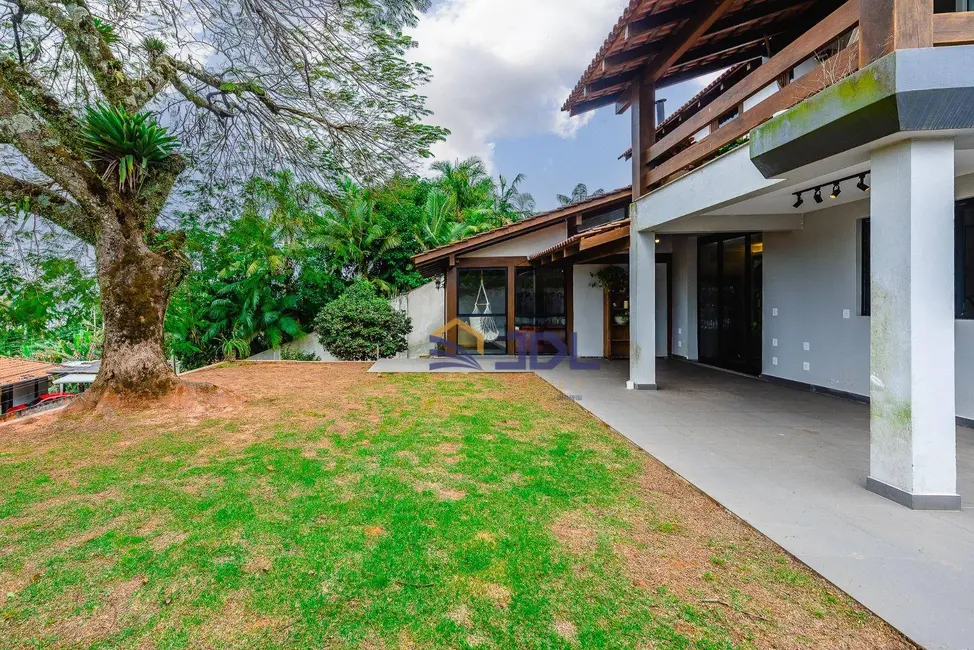 Casa com 3 quartos à venda, 1205m2 em Vila Nova, Blumenau - SC - imagem 3 Foto 3 de Casa com 3 quartos à venda, 1205m2 em Vila Nova, Blumenau - SC