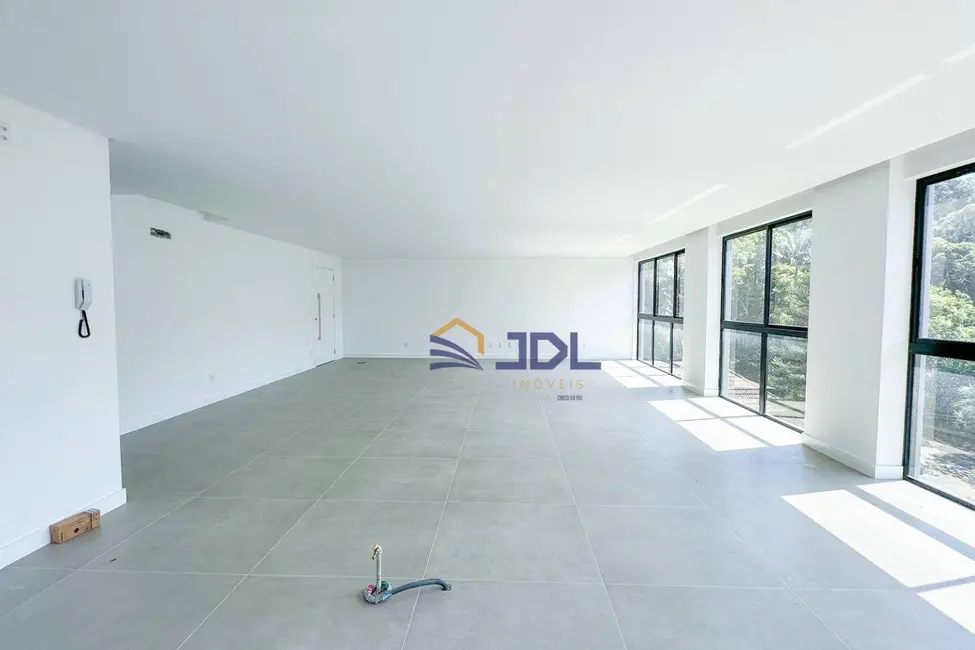 Apartamento com 3 quartos à venda, 309m2 em Bom Retiro, Blumenau - SC - imagem 5 Foto 5 de Apartamento com 3 quartos à venda, 309m2 em Bom Retiro, Blumenau - SC