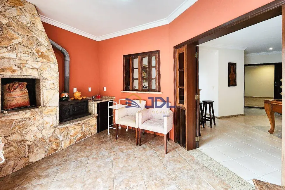Casa com 3 quartos à venda, 600m2 em Velha, Blumenau - SC - imagem 8 Foto 8 de Casa com 3 quartos à venda, 600m2 em Velha, Blumenau - SC