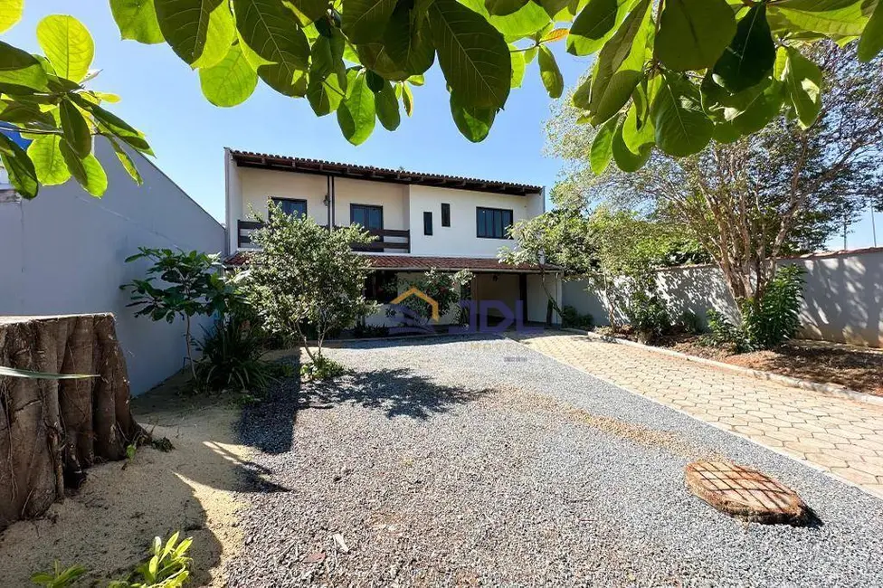 Casa com 3 quartos à venda, 348m2 em Itoupava Norte, Blumenau - SC - imagem 3 Foto 3 de Casa com 3 quartos à venda, 348m2 em Itoupava Norte, Blumenau - SC