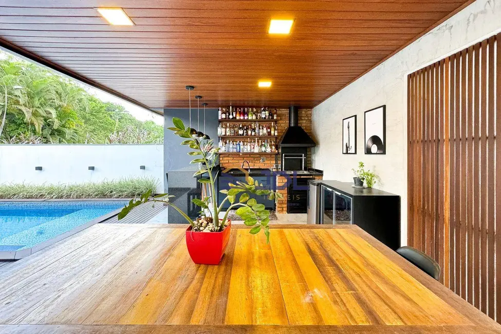 Casa de Condomínio com 4 quartos à venda, 372m2 em Itoupava Central, Blumenau - SC - imagem 5 Foto 5 de Casa de Condomínio com 4 quartos à venda, 372m2 em Itoupava Central, Blumenau - SC